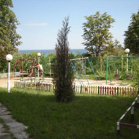 Park Hotel Persey Varna Exteriör bild