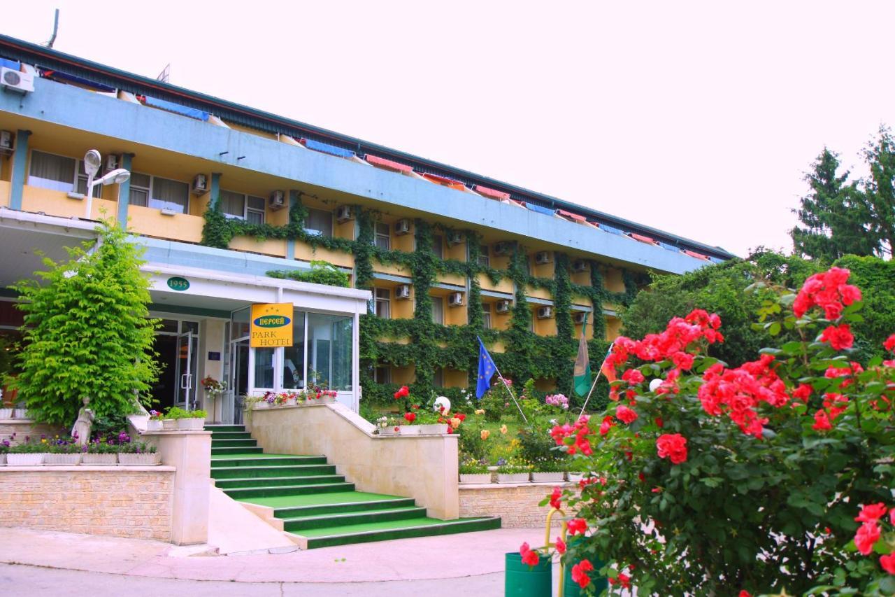 Park Hotel Persey Varna Exteriör bild